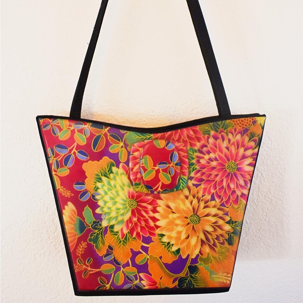 Angela Frascone Seattle designer bag
90’s Whimsygoth vibes